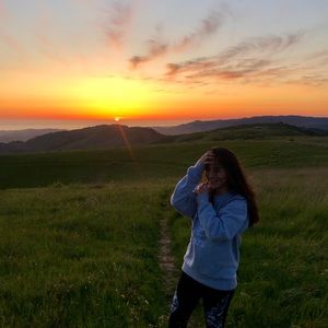 Meet your Posher, Abigail